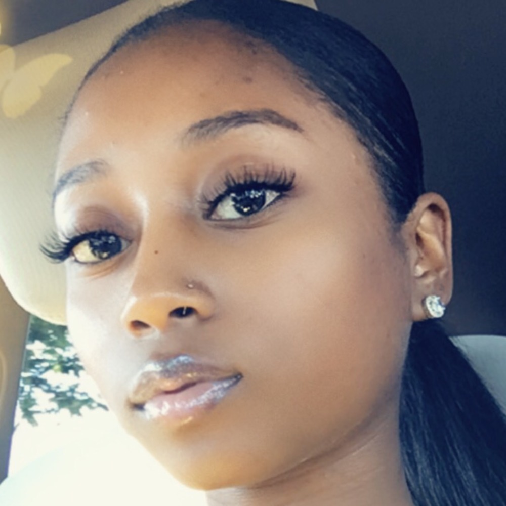 Meet your Posher, Deajah